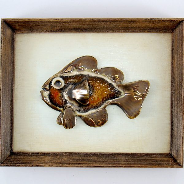 Złotobrązowa rybka w ramie, oryginalna ozdoba ściany