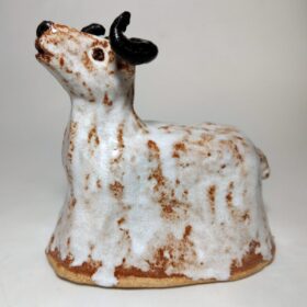 Baran cynamonowy - figurka ceramiczna