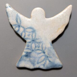Aniołek ceramiczny biało-niebieski