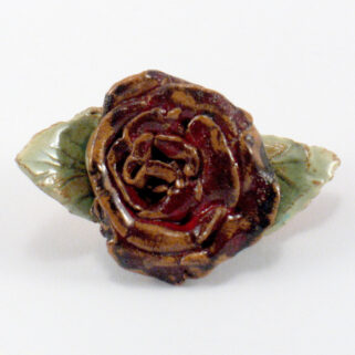 Broszka ceramiczna Róża kwiat rękodzieło od Dora Dekora