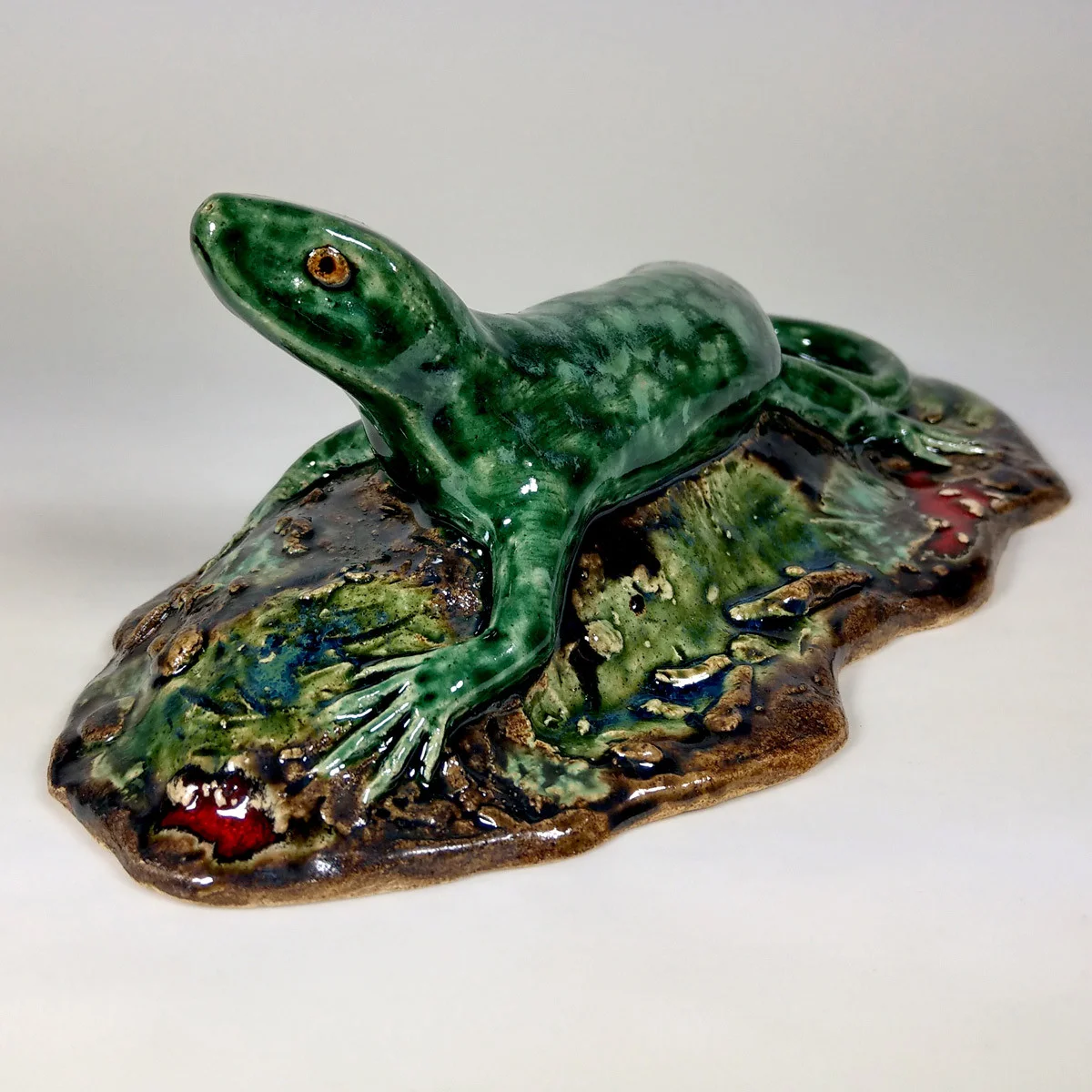 Zielona Jaszczurka - figurka ceramiczna