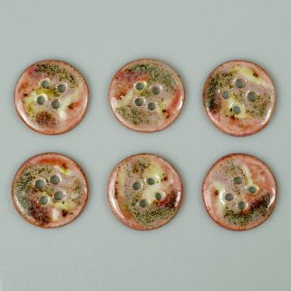 Guzik ceramiczny okrągły różowo-brązowy, ozdoba swetra