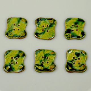 Guzik ceramiczny nieregularny zielony, niepowtarzalny