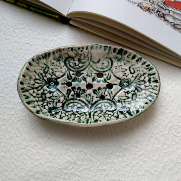Mydelniczka ceramiczna zielona koronka