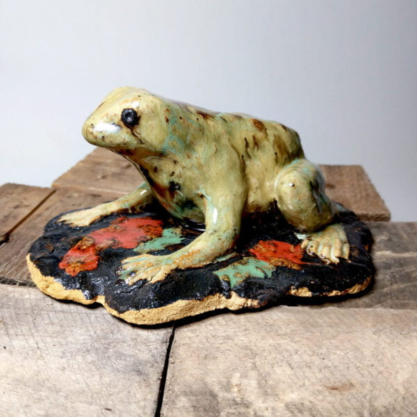 Figurka ceramiczna Żaba ręcznie wykonana z gliny