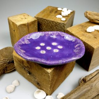 Fioletowa mydelniczka ceramiczna