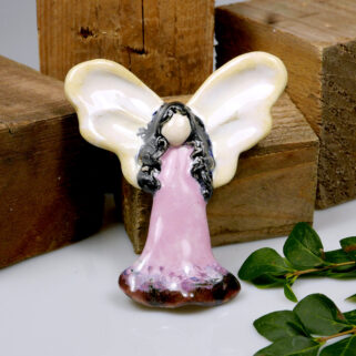 Różowy aniołek - zawieszka ceramiczna na ścianę, prezent
