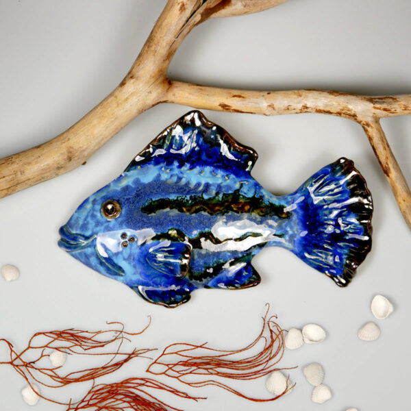 Błękitna ryba ceramiczna