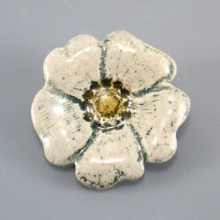 Biżuteria z gliny broszka Kwiatek
