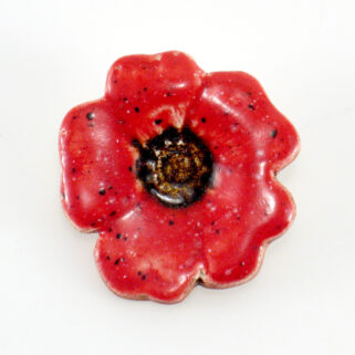 Kwiat czerwony broszka ceramiczna