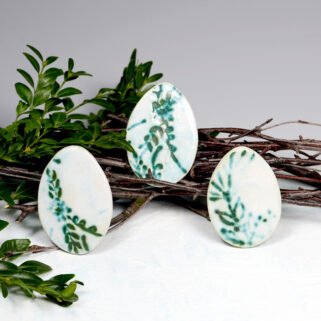 Białe jajeczka dekoracja na lodówkę ceramiczny magnes
