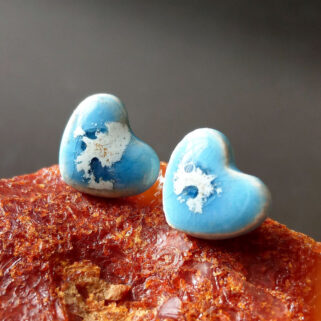 Ceramiczne kolczyki Niebieskie Serca kolczyki do uszu na sztyfcie