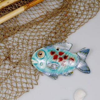Niebieska rybka w czerwone kropki, dekoracja ceramiczna, rękodzieło