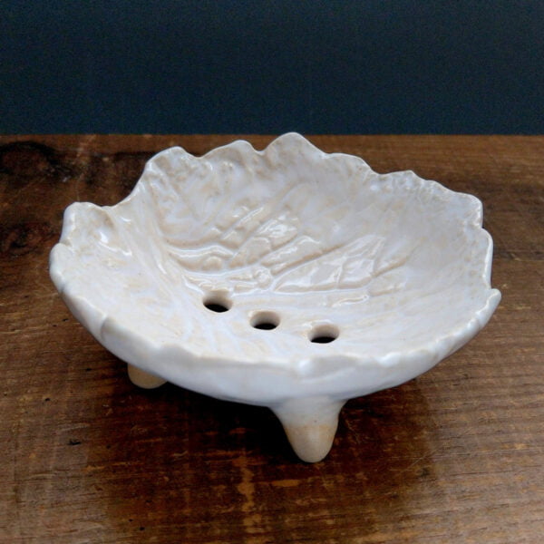 Mydelniczka ceramiczna Biały Liść rękodzieło z gliny