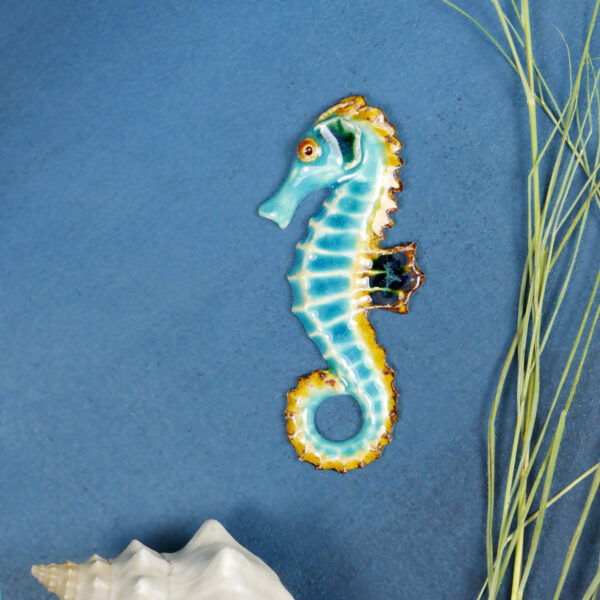 Niebieski konik morski z ceramiki dekoracja na ścianę