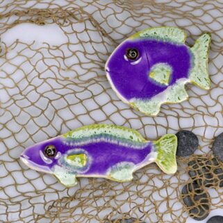 Fioletowa rybka ceramiczna na magnes