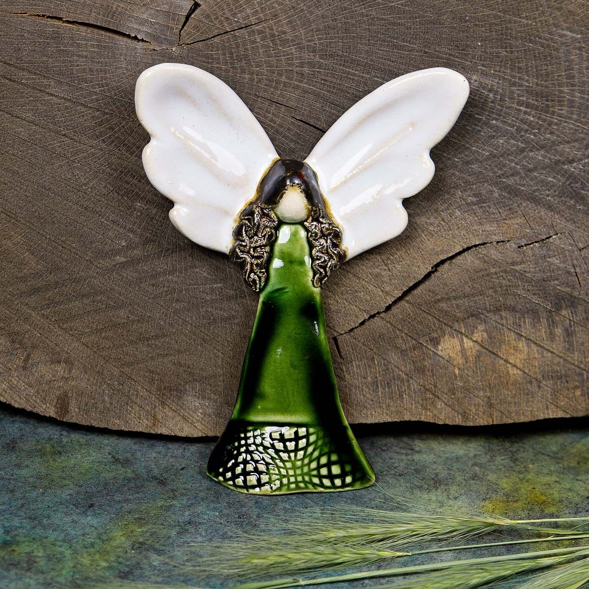 Zielony aniołek ceramiczny Naturalny